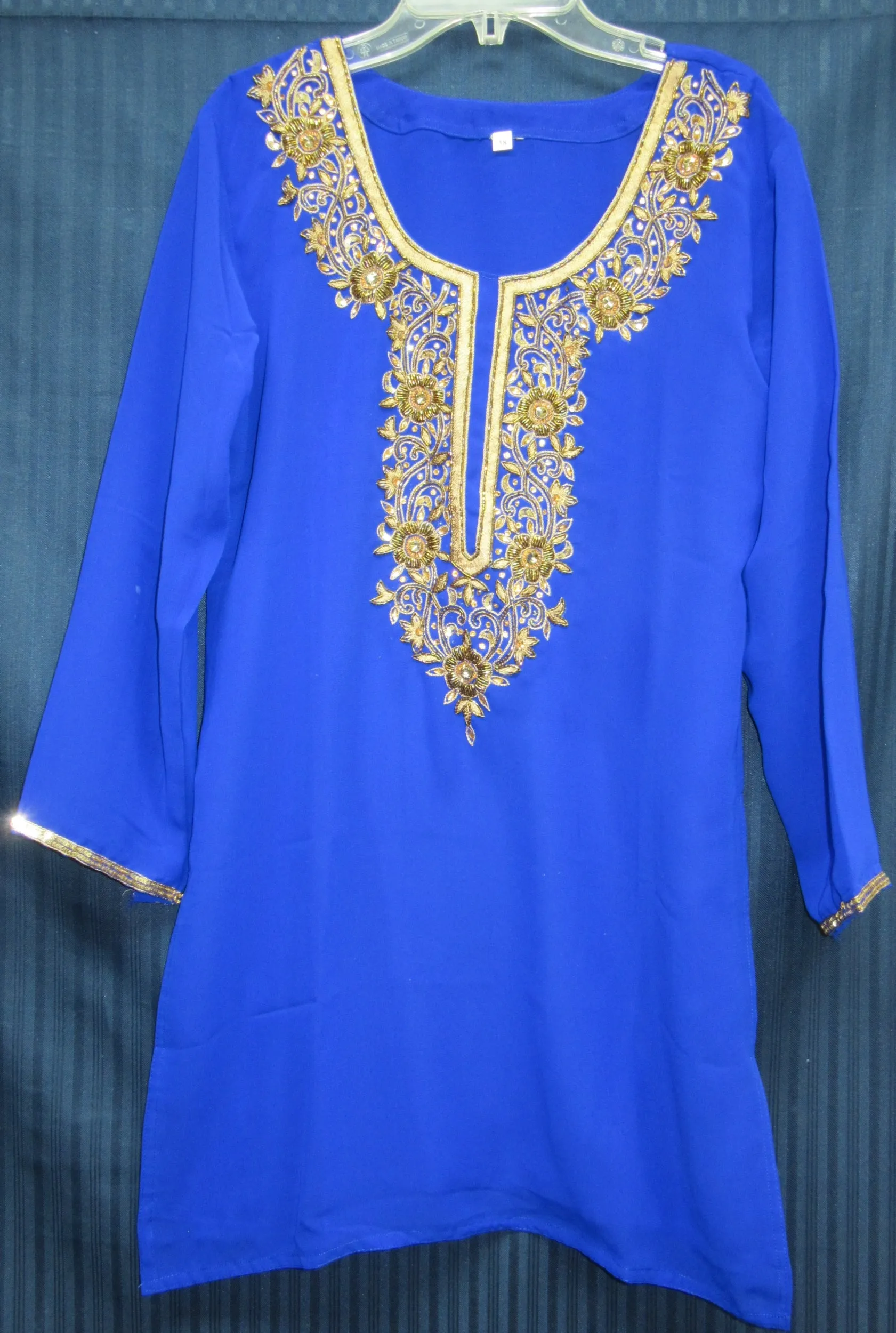 Blouse 8987 Solid Color Georgette Gold Detail Cocktail Wear Medium Size Kurti