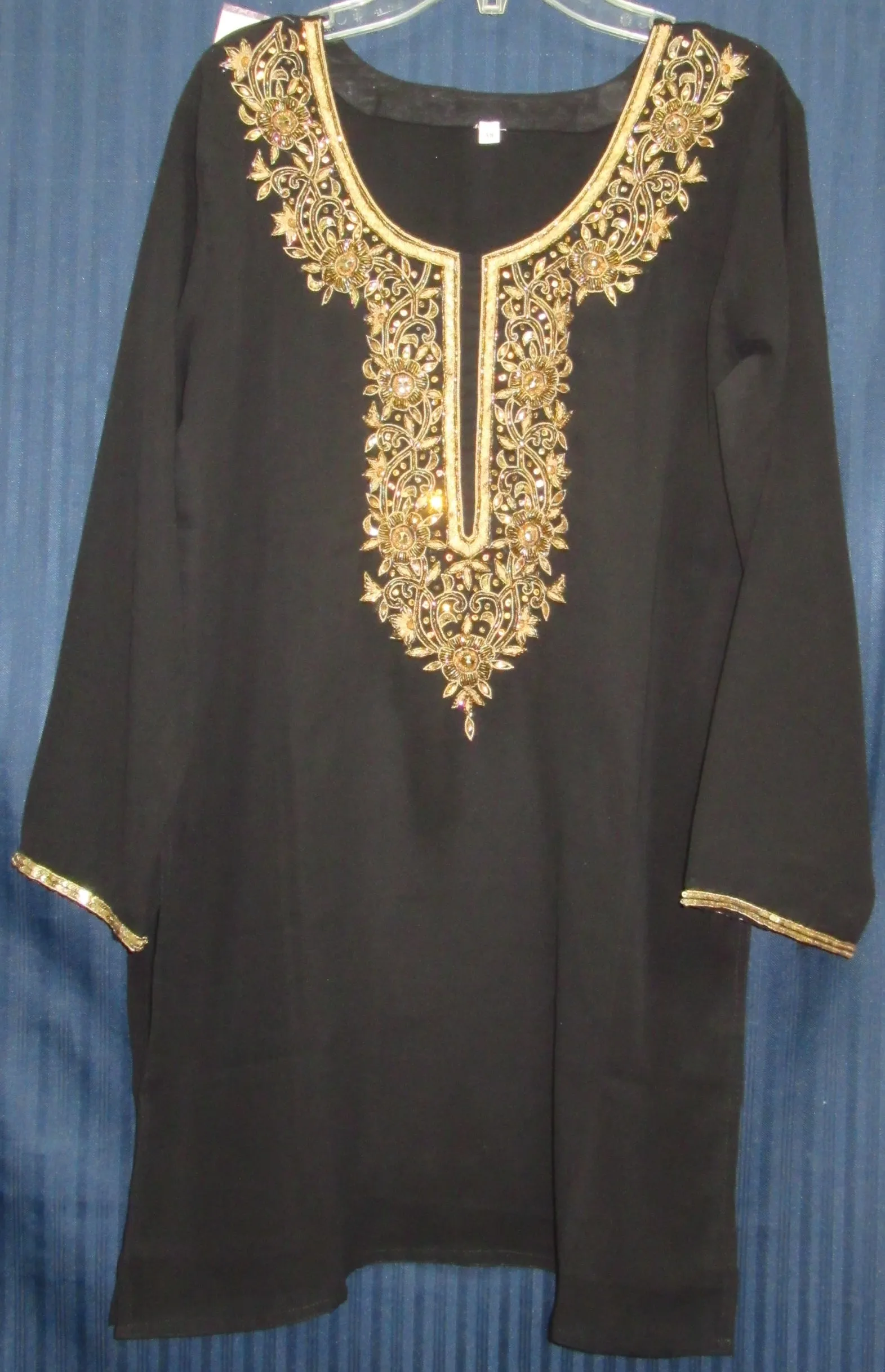 Blouse 8987 Solid Color Georgette Gold Detail Cocktail Wear Medium Size Kurti