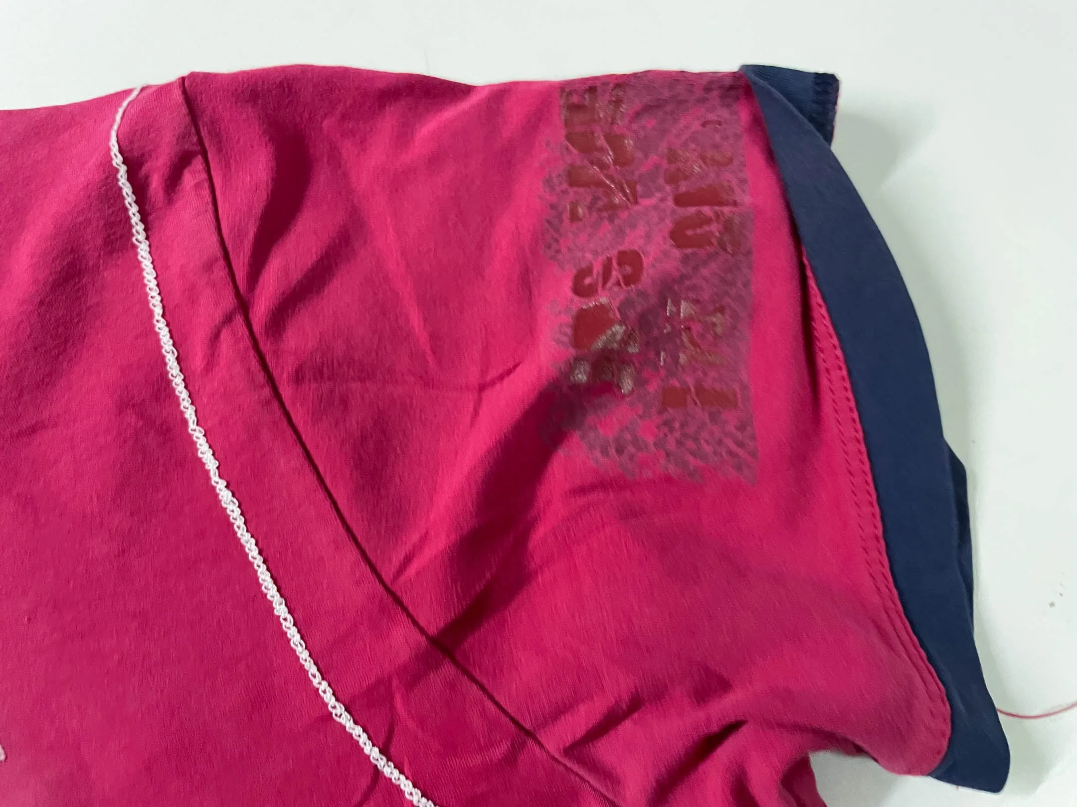 Vintage men's Saviola JPS italia red graphics tees in XL|L26 W18| SKU 4125